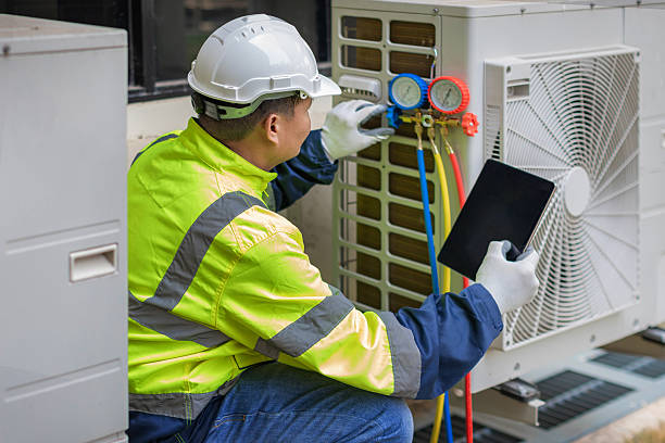 Professional Hvac technician working in Lake Mills, IA